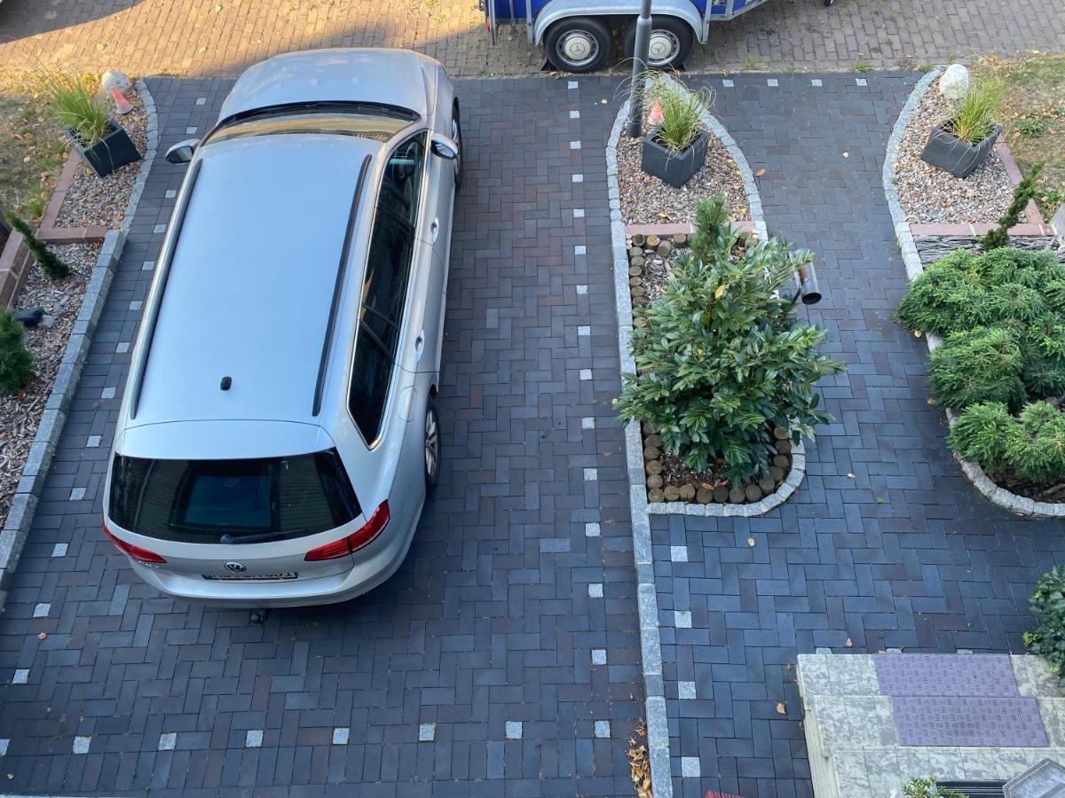 BREUnter Dem Dach Mit Parkplatzアパートメント エクステリア 写真